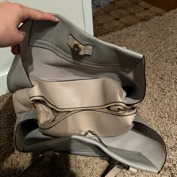 Purse - Picture 3 of 3